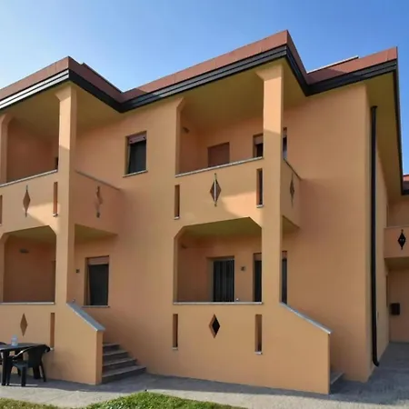 Armida 10 Fronte Mare Apartment *